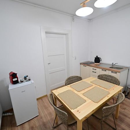 Flh - Tribunei Nest Sibiu Luaran gambar