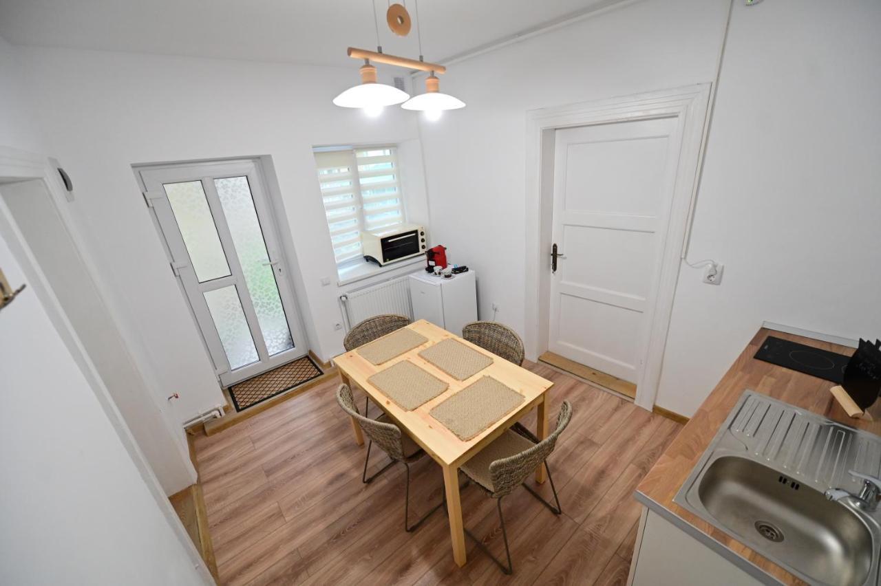 Flh - Tribunei Nest Sibiu Luaran gambar