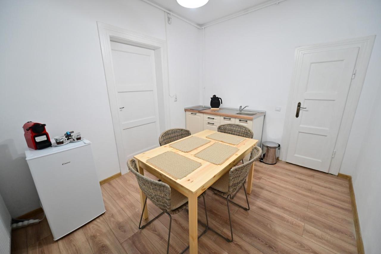 Flh - Tribunei Nest Sibiu Luaran gambar