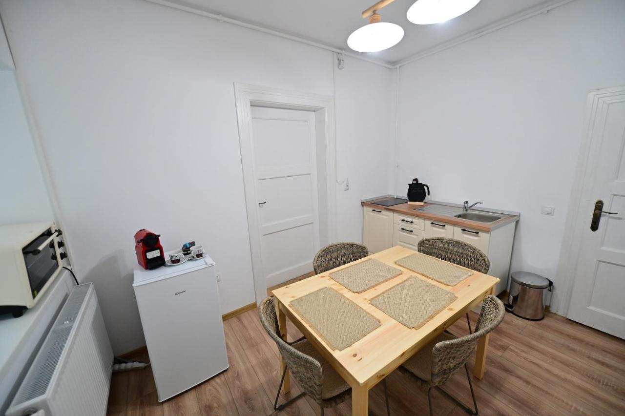 Flh - Tribunei Nest Sibiu Luaran gambar